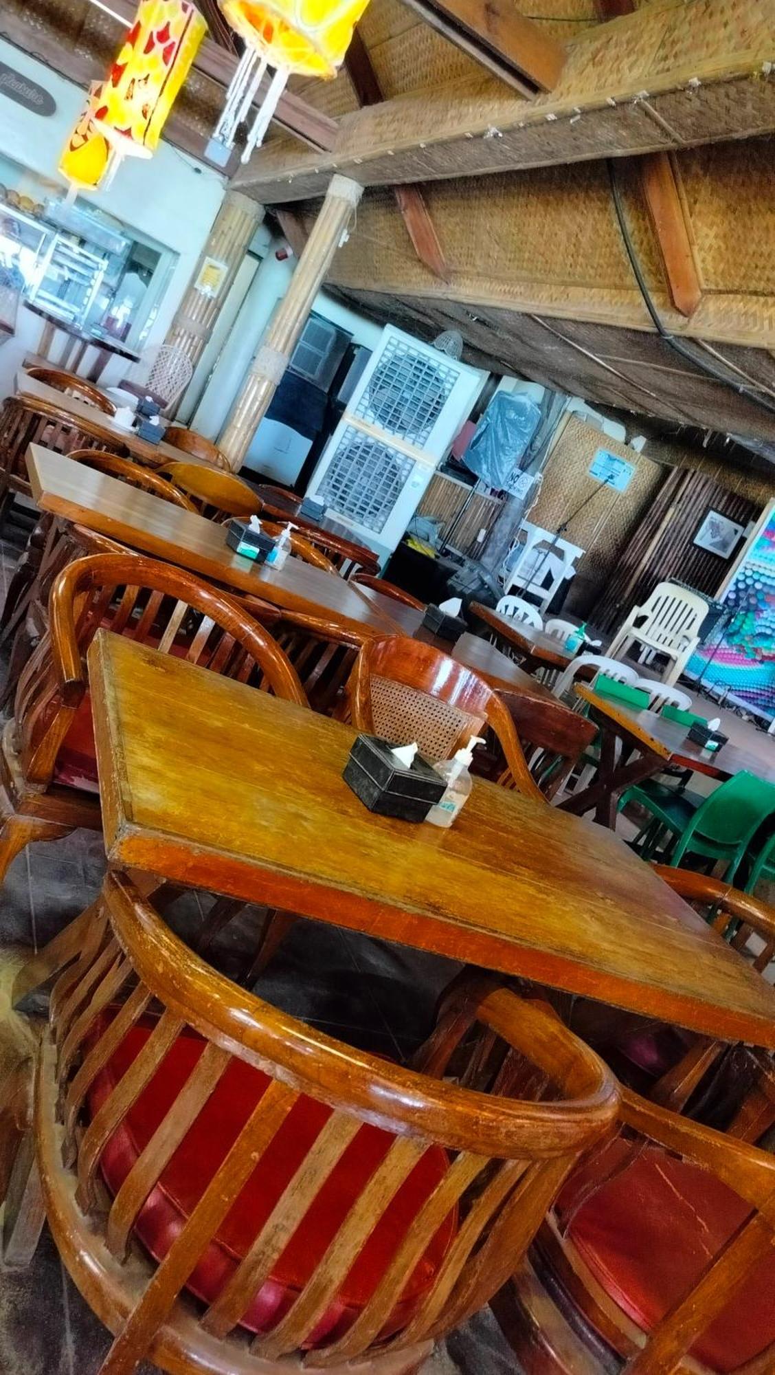 Inn Nigi Nigi Nu Noos 'e' Nu Nu Noos Balabag (Boracay)